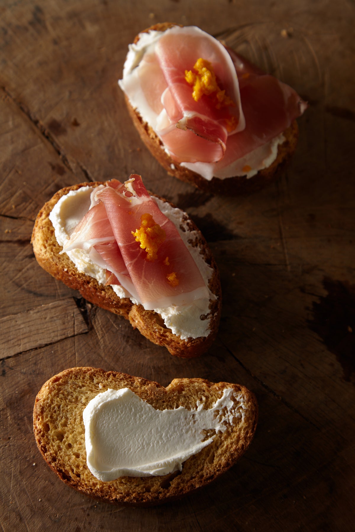 Crisp toasted brioche slices – wholegrain – Italian delicacy at the Olivo online shop